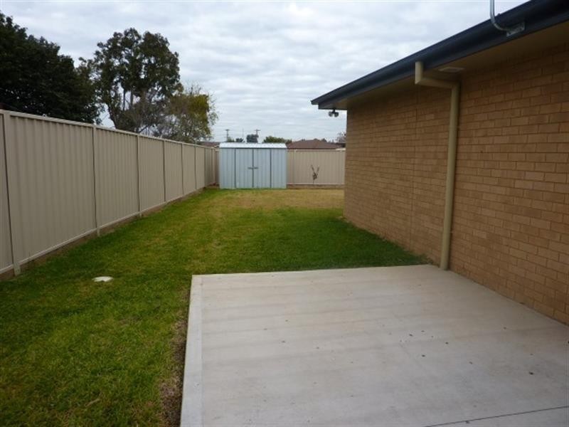 2 Catherine Dr, Dubbo NSW 2830
