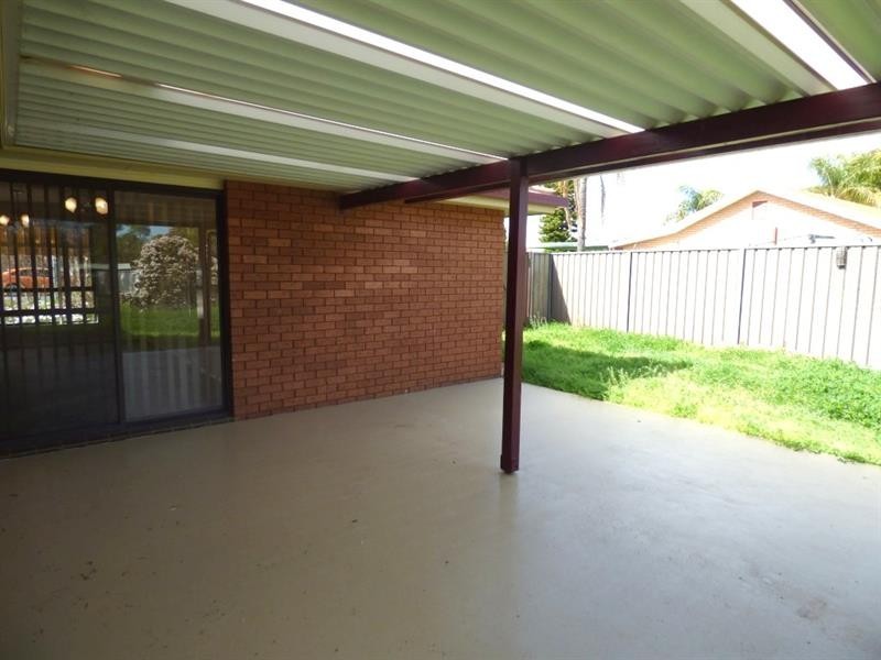 4 Balmoral Pl, Dubbo NSW 2830