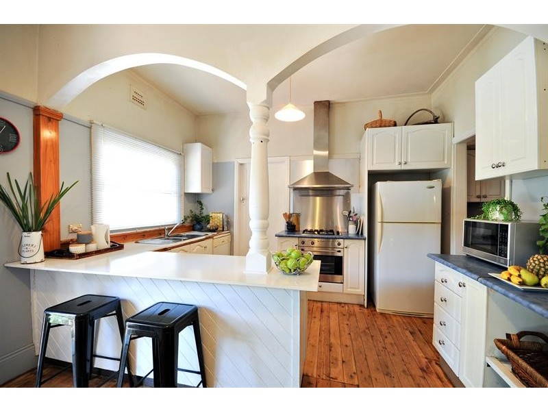 6 Sterling  St, Dubbo NSW 2830