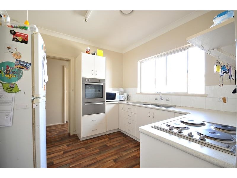 27 Bennett St, Dubbo NSW 2830