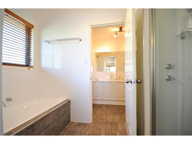 26 Page Ave, Dubbo NSW 2830