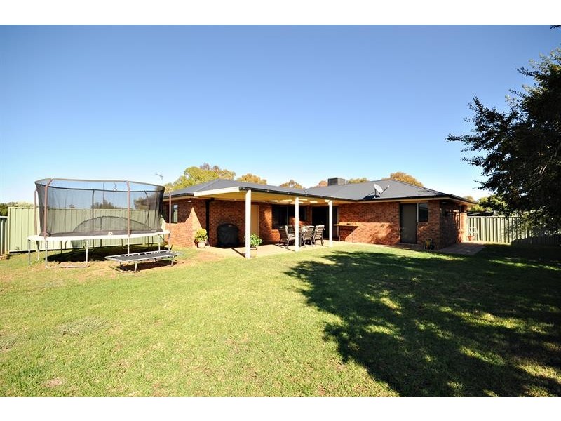 26 Page Ave, Dubbo NSW 2830