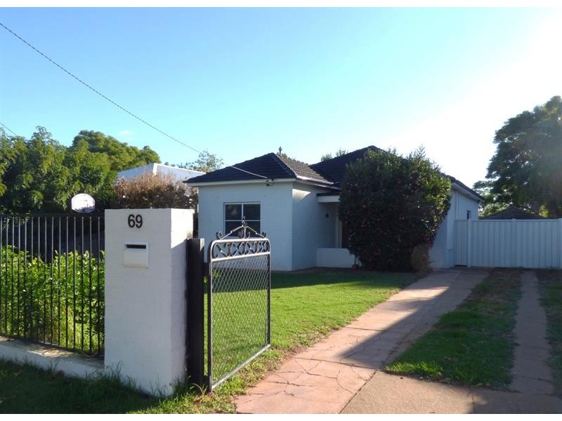 69 Jubilee St, Dubbo NSW 2830