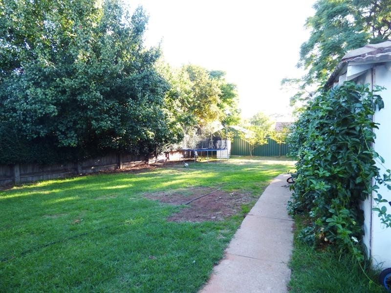 69 Jubilee St, Dubbo NSW 2830