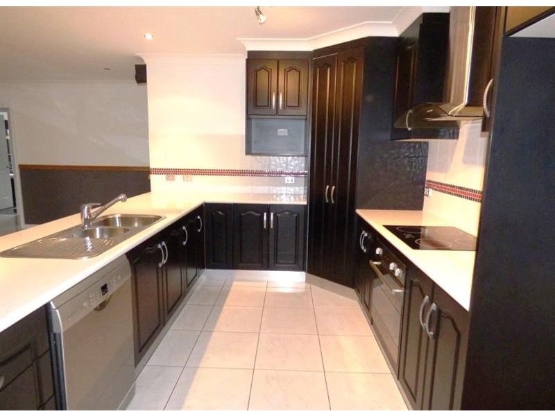 9 Ashlundie Cres, Dubbo NSW 2830