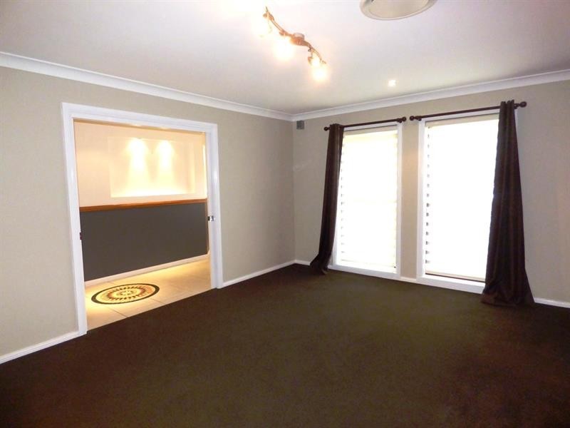 9 Ashlundie Cres, Dubbo NSW 2830