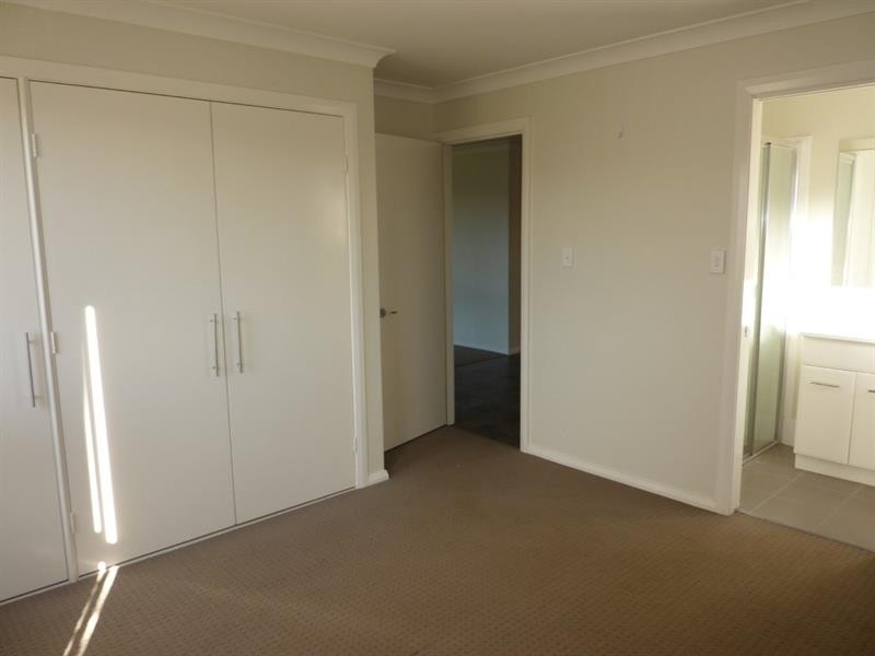 20 Glenshee Cl, Dubbo NSW 2830