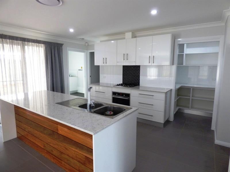 19 Lansdowne Dr, Dubbo NSW 2830