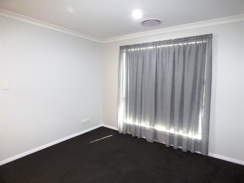 19 Lansdowne Dr, Dubbo NSW 2830