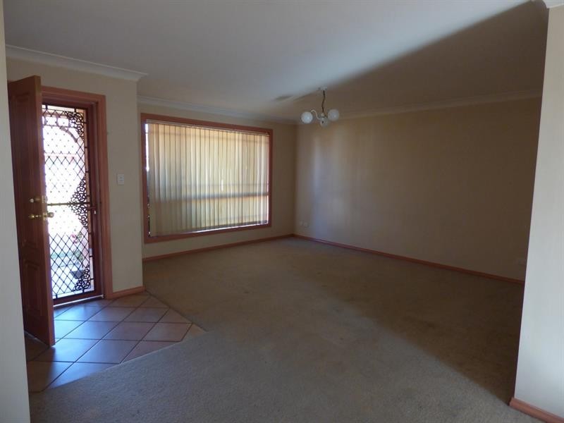 1/400-402 Wheelers Lane, Dubbo NSW 2830