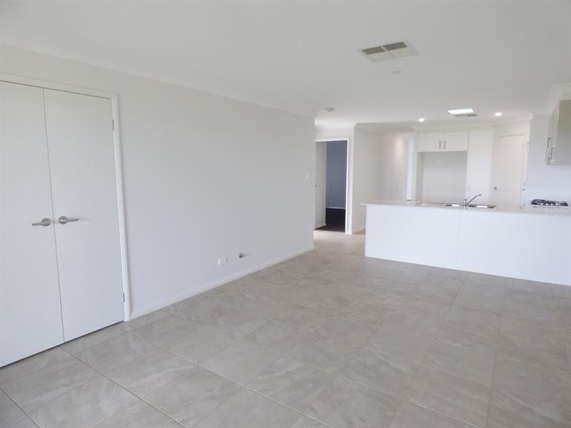 22 Hindmarsh Esp, Dubbo NSW 2830