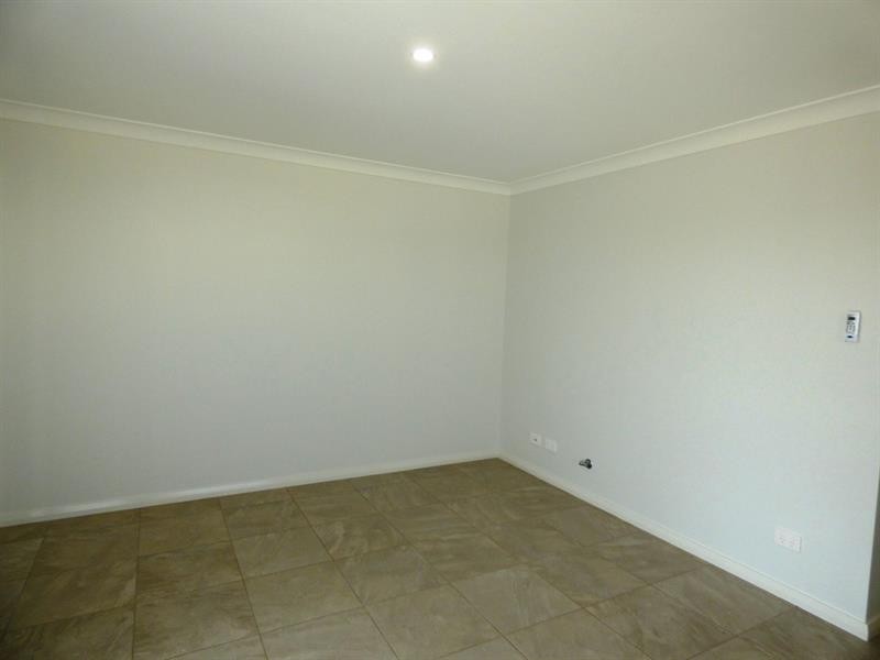 22 Hindmarsh Esp, Dubbo NSW 2830