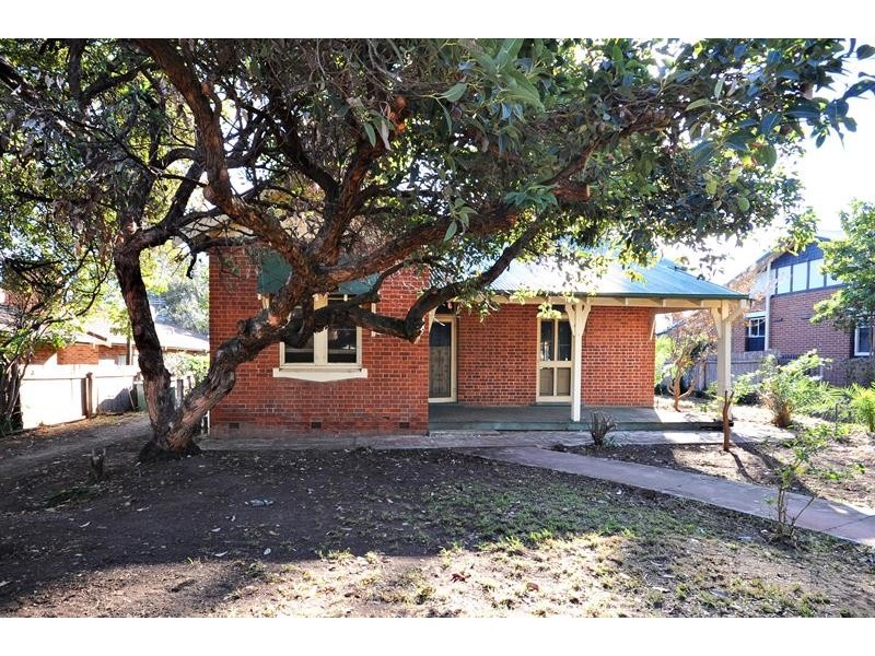24 Tamworth St, Dubbo NSW 2830
