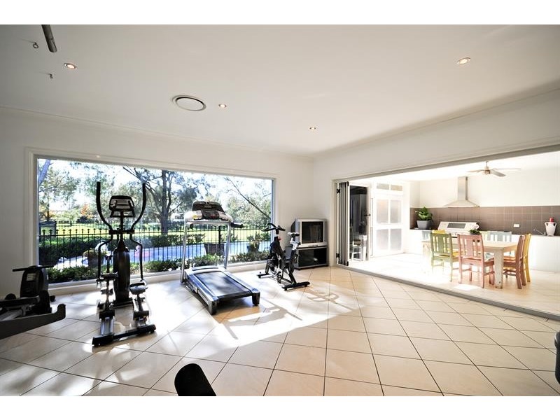 8 Englewood Ave, Dubbo NSW 2830