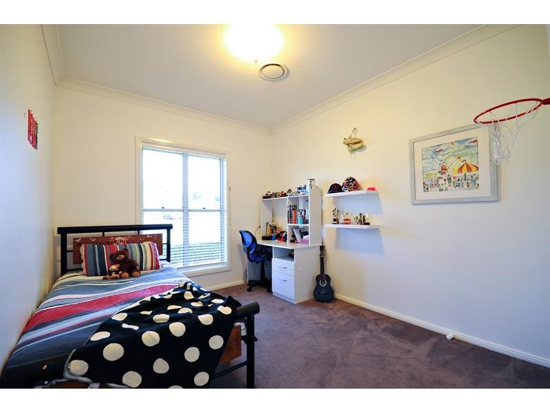 8 Englewood Ave, Dubbo NSW 2830