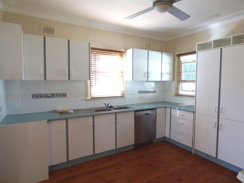 352 Fitzroy St, Dubbo NSW 2830