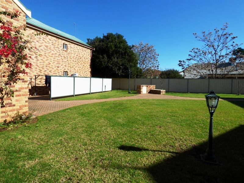 9/77 Bultje St, Dubbo NSW 2830
