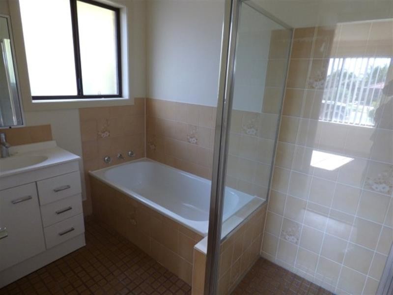 22 Flinders Cl, Dubbo NSW 2830