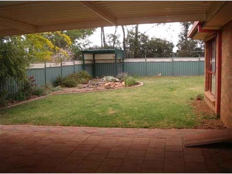 3 Huntingdale Cl, Dubbo NSW 2830