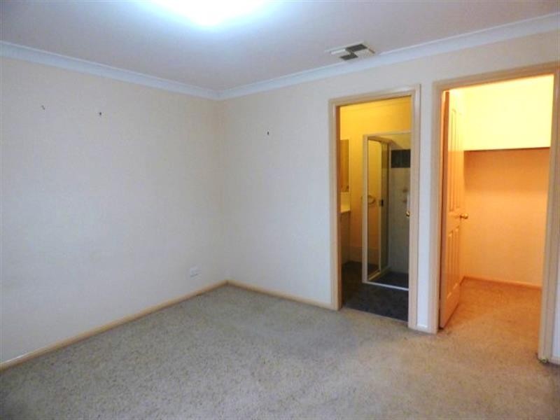 3 Huntingdale Cl, Dubbo NSW 2830