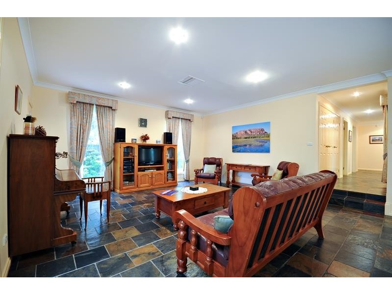 17 Ingrid Pl, Dubbo NSW 2830