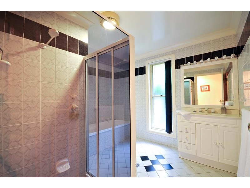 17 Ingrid Pl, Dubbo NSW 2830