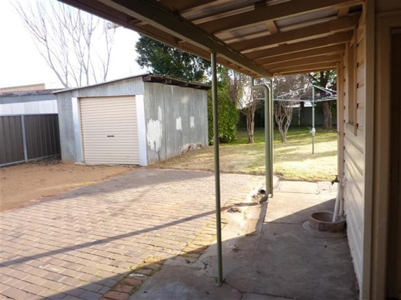19 Pozieres St, Dubbo NSW 2830