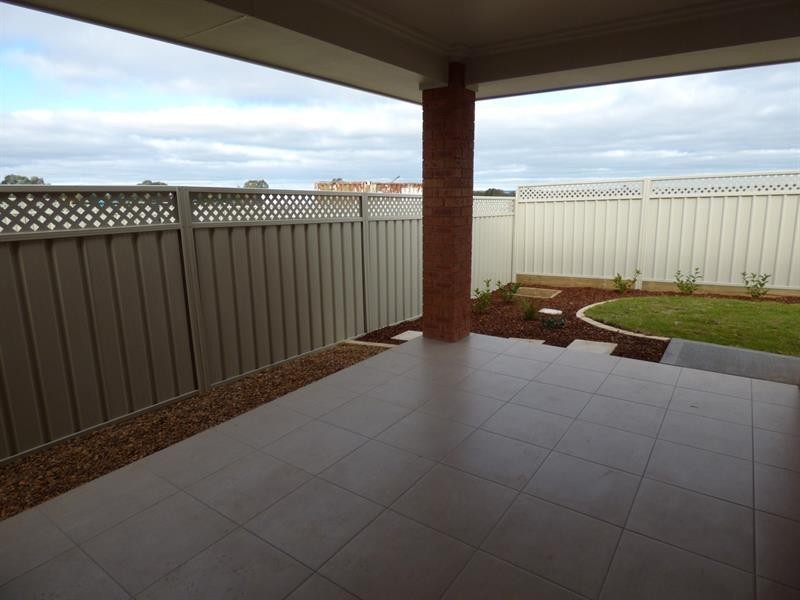29 Champagne Dr, Dubbo NSW 2830