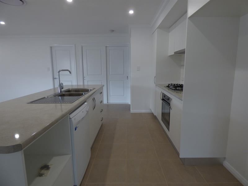 42 Lansdowne Dr, Dubbo NSW 2830