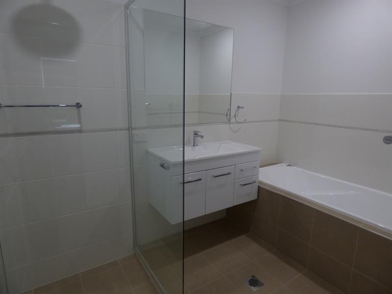 42 Lansdowne Dr, Dubbo NSW 2830