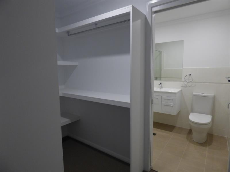 42 Lansdowne Dr, Dubbo NSW 2830