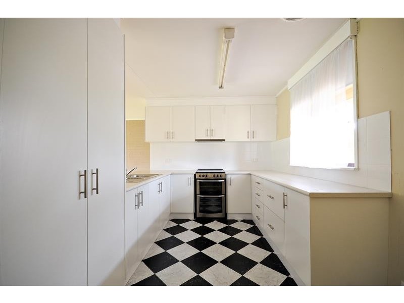 5/10 Sturt Cir, Dubbo NSW 2830