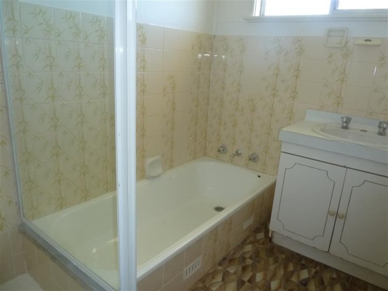 12R Toongi Rd, Dubbo NSW 2830