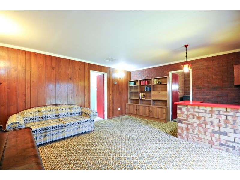 11 Banksia Cres, Dubbo NSW 2830