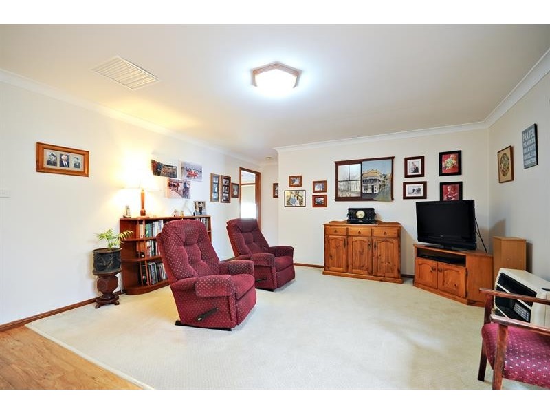 33 Murrayfield Dr, Dubbo NSW 2830