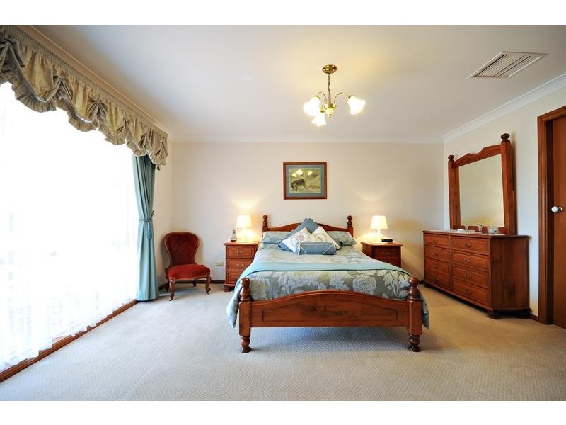 33 Murrayfield Dr, Dubbo NSW 2830