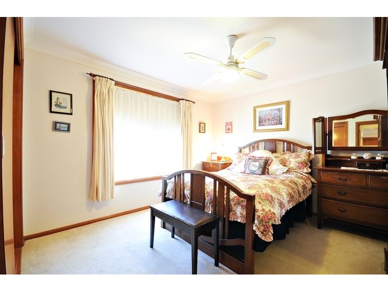 33 Murrayfield Dr, Dubbo NSW 2830
