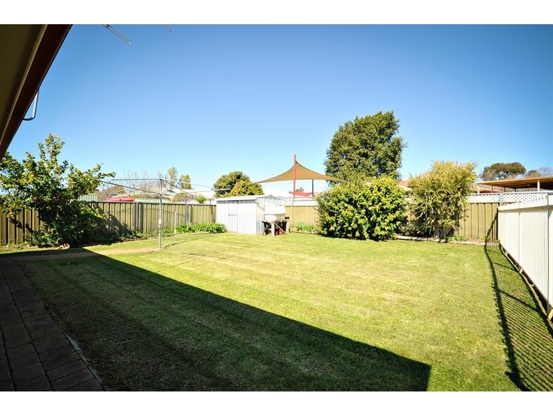 33 Murrayfield Dr, Dubbo NSW 2830