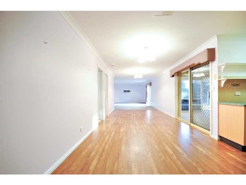 11 Namoi Cres, Dubbo NSW 2830