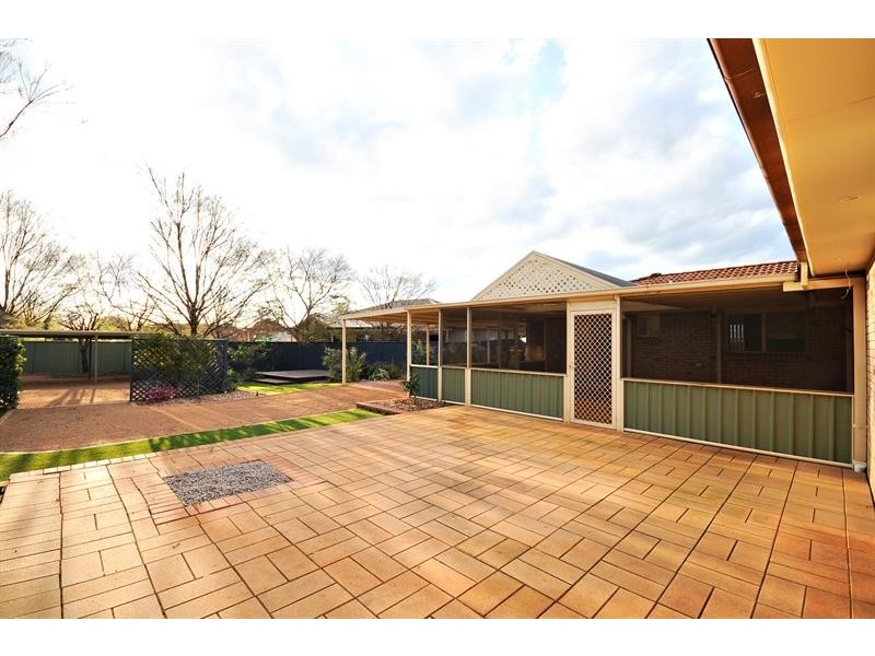 11 Namoi Cres, Dubbo NSW 2830