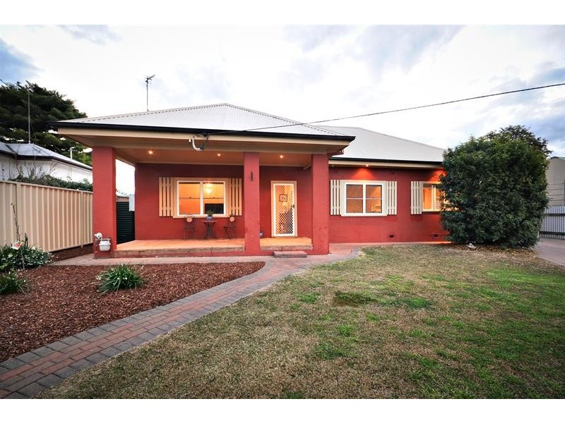 29 Palmer St, Dubbo NSW 2830