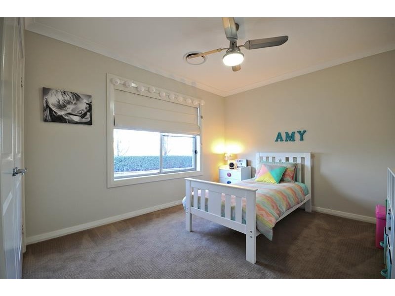 19 Merion Way, Dubbo NSW 2830