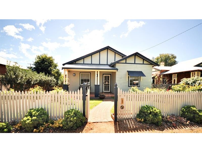 150 Bultje St, Dubbo NSW 2830