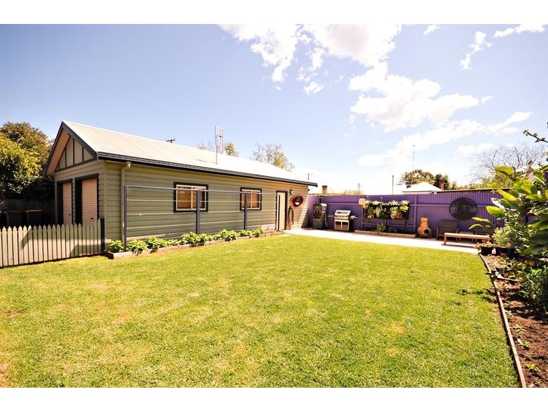 150 Bultje St, Dubbo NSW 2830