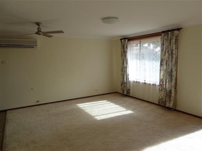 16 Chifley Dr, Dubbo NSW 2830
