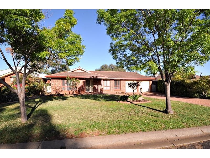 95 Websdale Dr, Dubbo NSW 2830