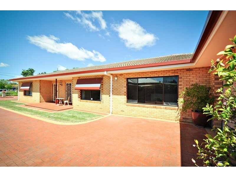 341 Macquarie St, Dubbo NSW 2830