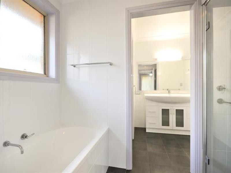 11 Namoi Cres, Dubbo NSW 2830