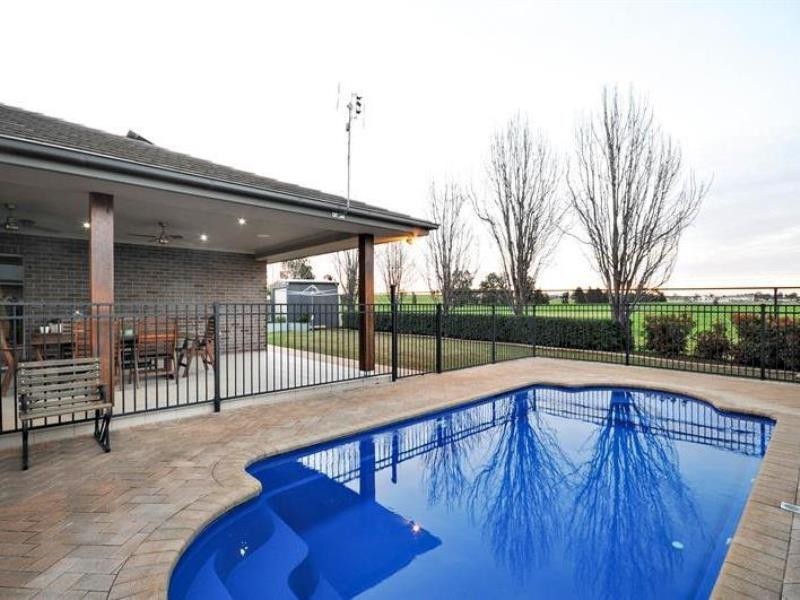 19 Merion Way, Dubbo NSW 2830