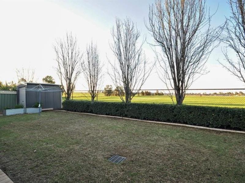19 Merion Way, Dubbo NSW 2830
